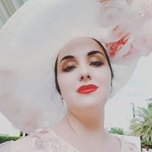 Meet your Posher, Inessa